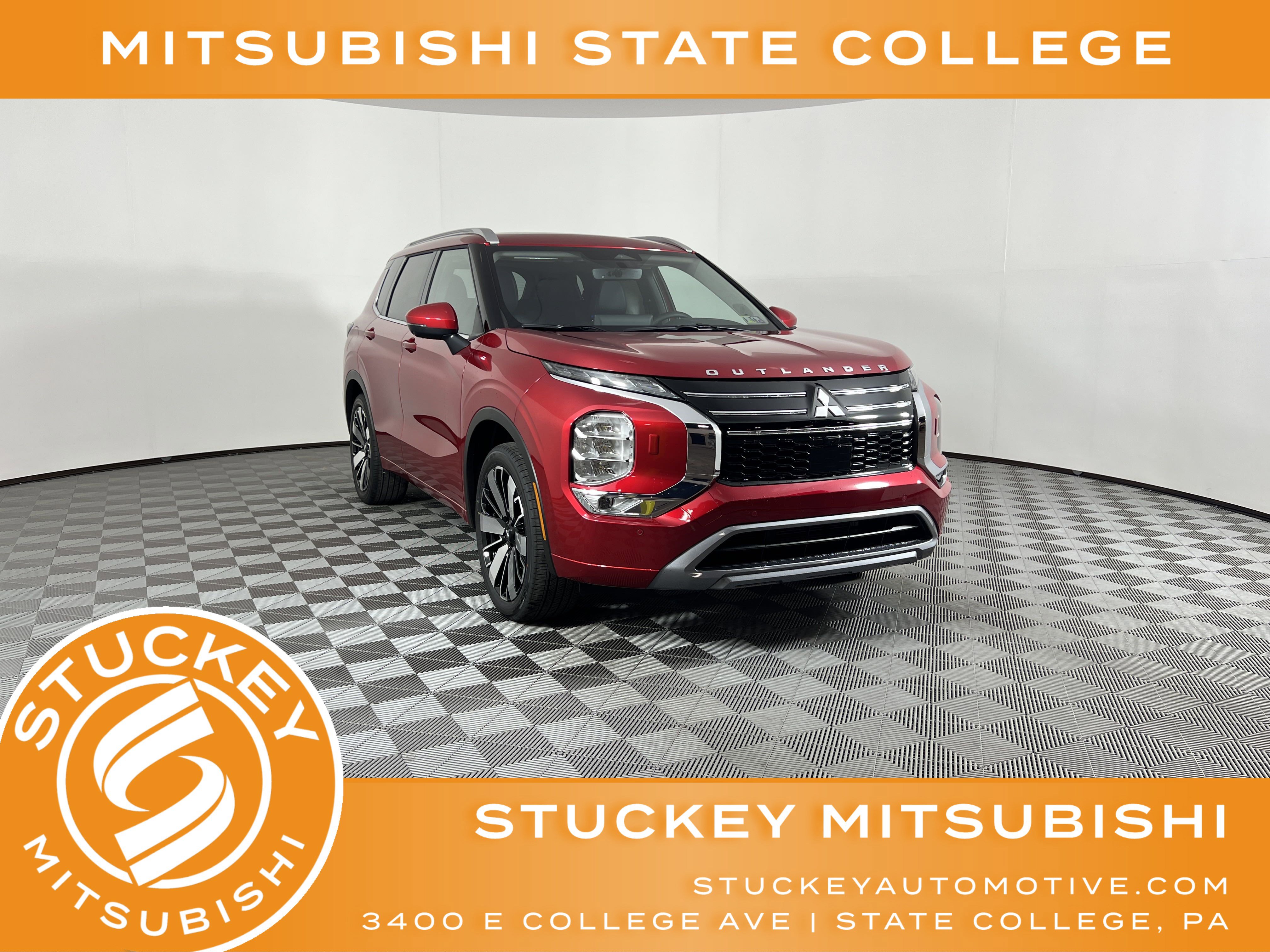 New 2025 Mitsubishi Outlander SEL image 1