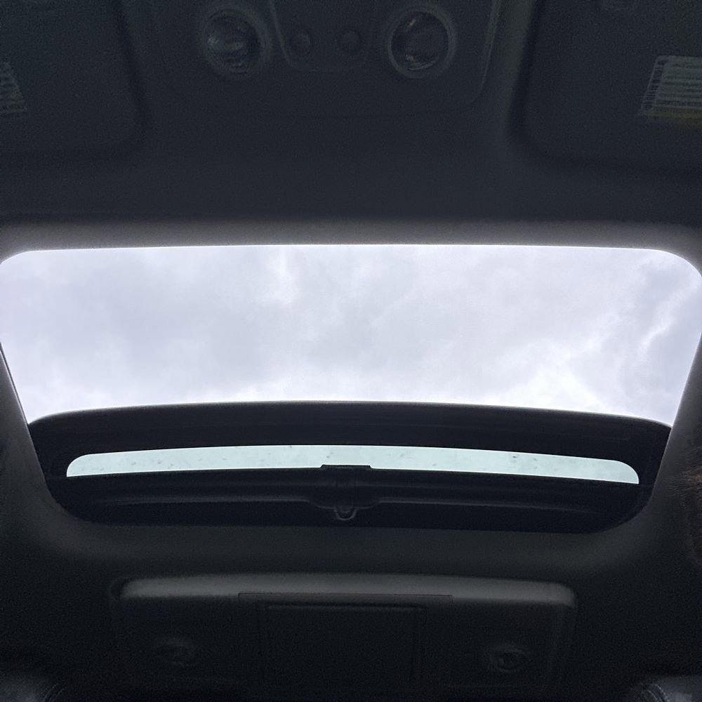 Used 2017 Chevrolet Traverse LT AWD/4WD image 11