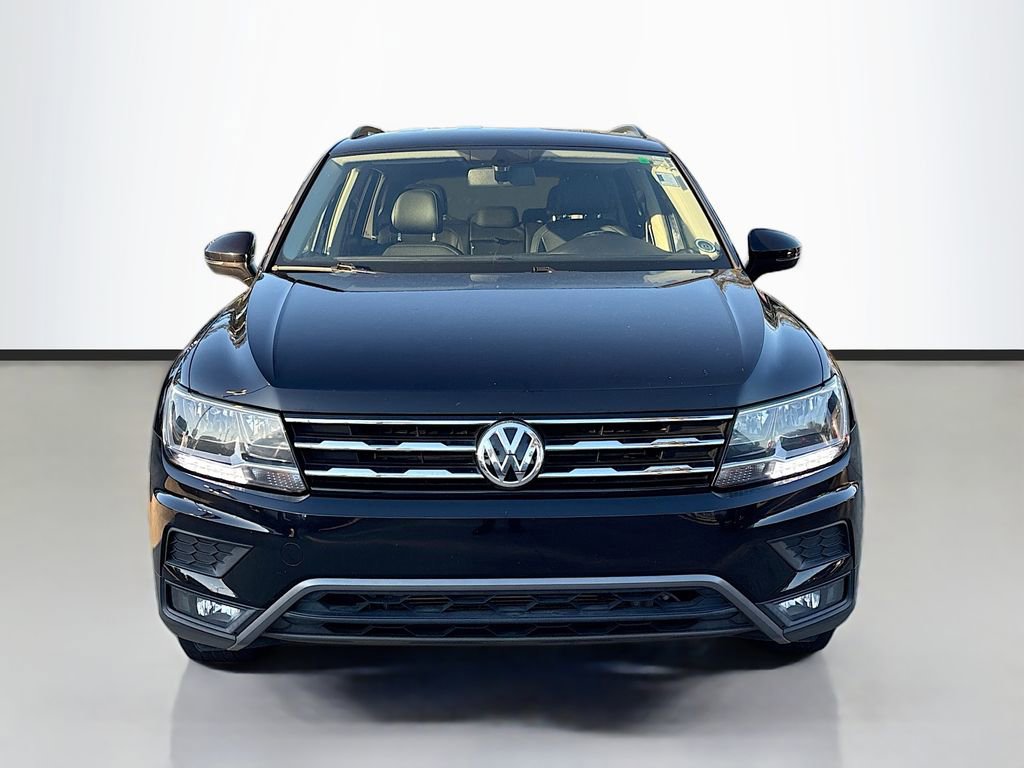 Used 2018 Volkswagen Tiguan SE w/ Front Fog Lights Package image 2