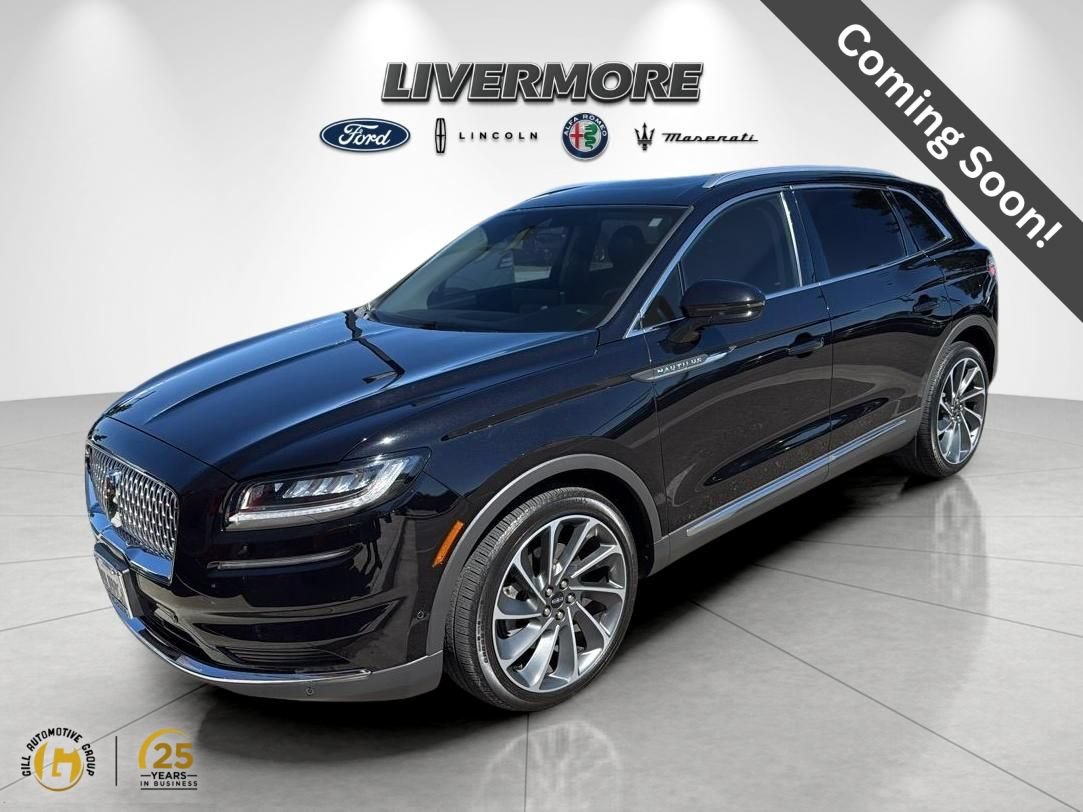 Used 2023 Lincoln Nautilus Reserve w/ Equipment Group 201A AWD/4WD image 1