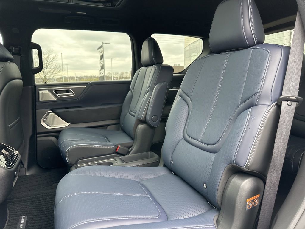 New 2026 INFINITI QX80 4WD w/ Sport Exterior Package image 34