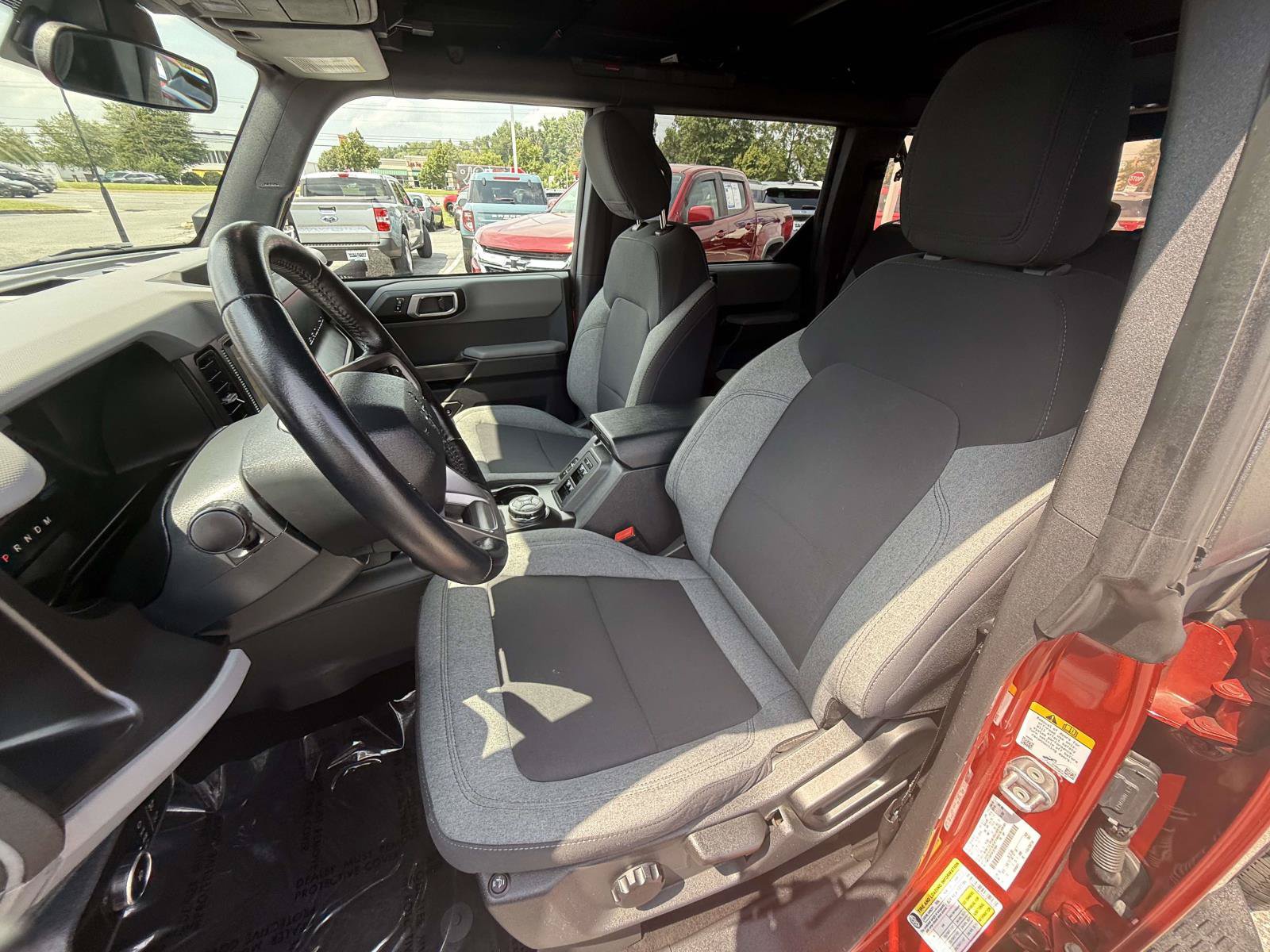 Used 2023 Ford Bronco 4-Door AWD/4WD image 25