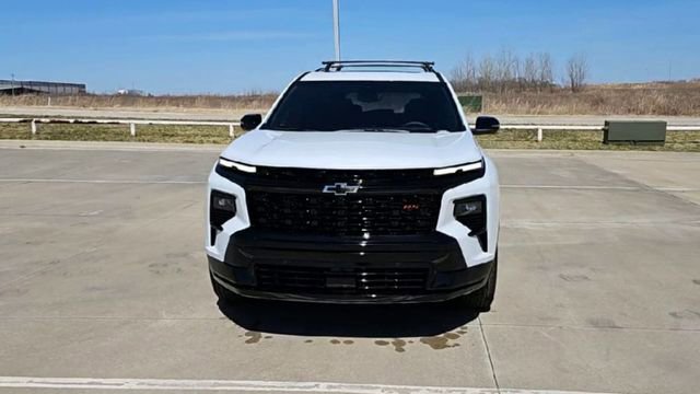New 2026 Chevrolet Traverse RS FWD image 3