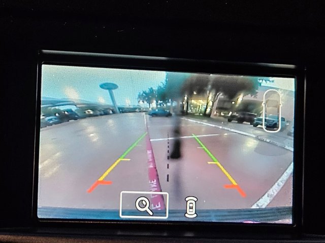 Used 2018 Ford Expedition XLT w/ Equipment Group 201A RWD image 12