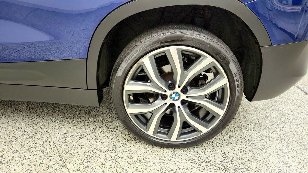 Used 2019 BMW X2 xDrive28i w/ Convenience Package AWD/4WD image 9