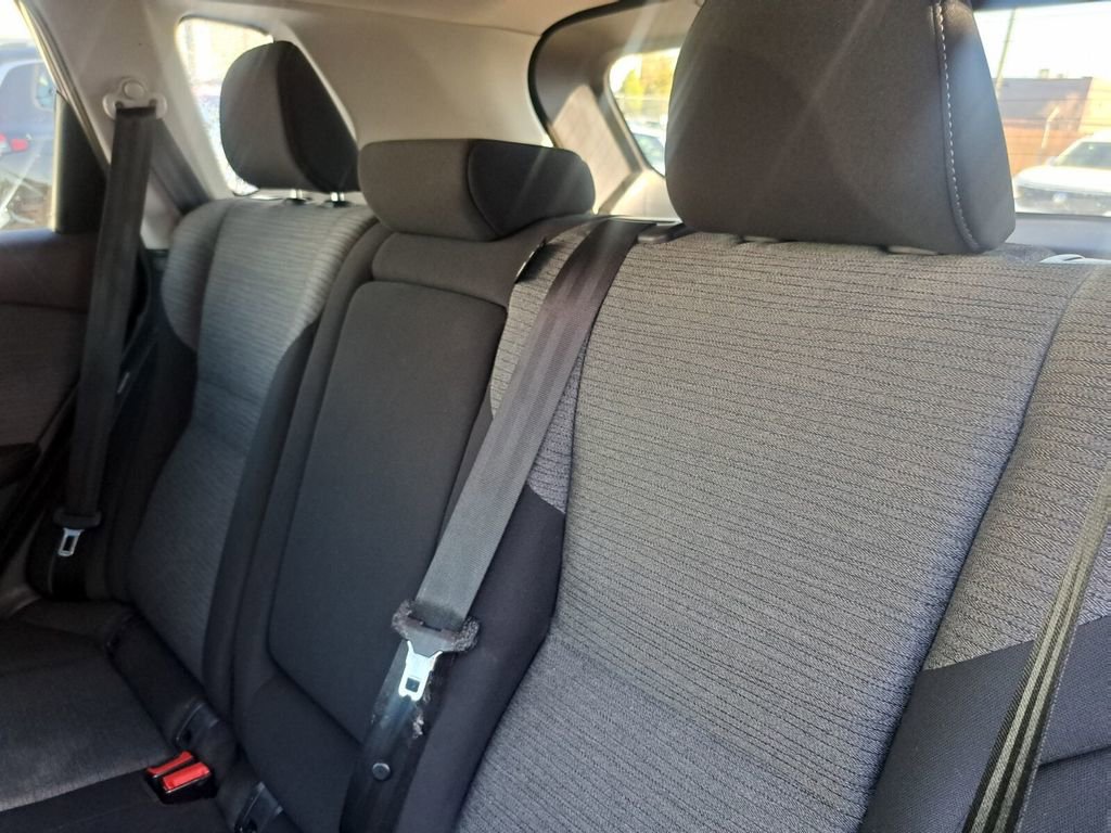 Used 2023 Nissan Rogue SV image 21