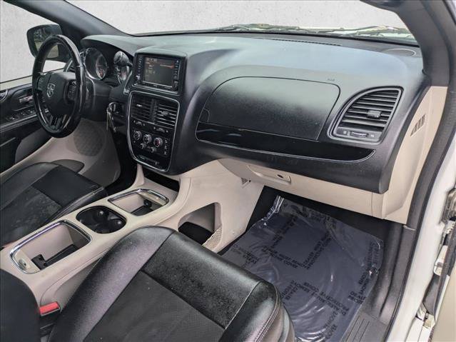 Used 2020 Dodge Grand Caravan SXT FWD image 19