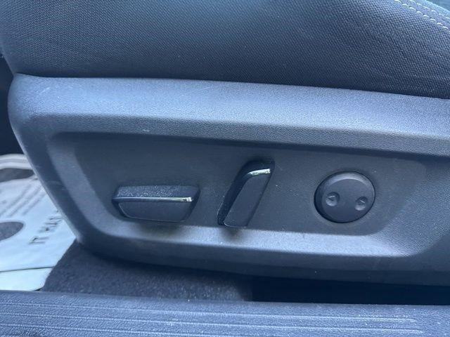 Used 2021 Nissan Rogue SV image 20