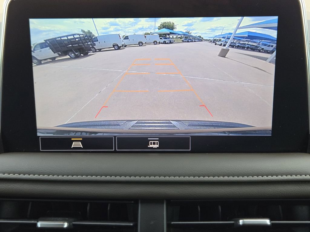 Used 2021 Chevrolet Suburban Z71 w/ Rear Media and Nav Package AWD/4WD image 13