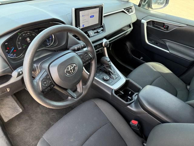 Used 2025 Toyota RAV4 LE image 8