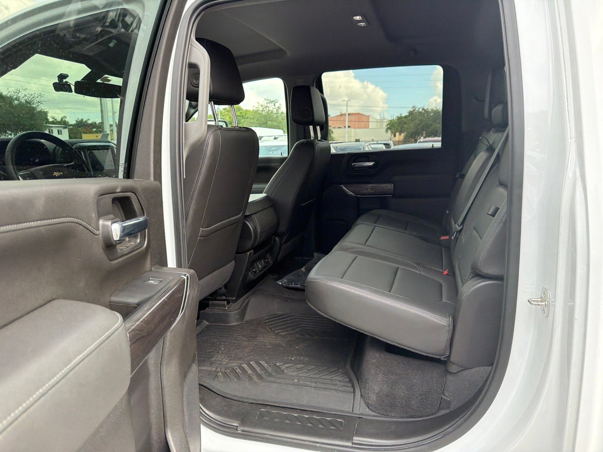 Used 2022 Chevrolet Silverado 3500 LTZ AWD/4WD image 15