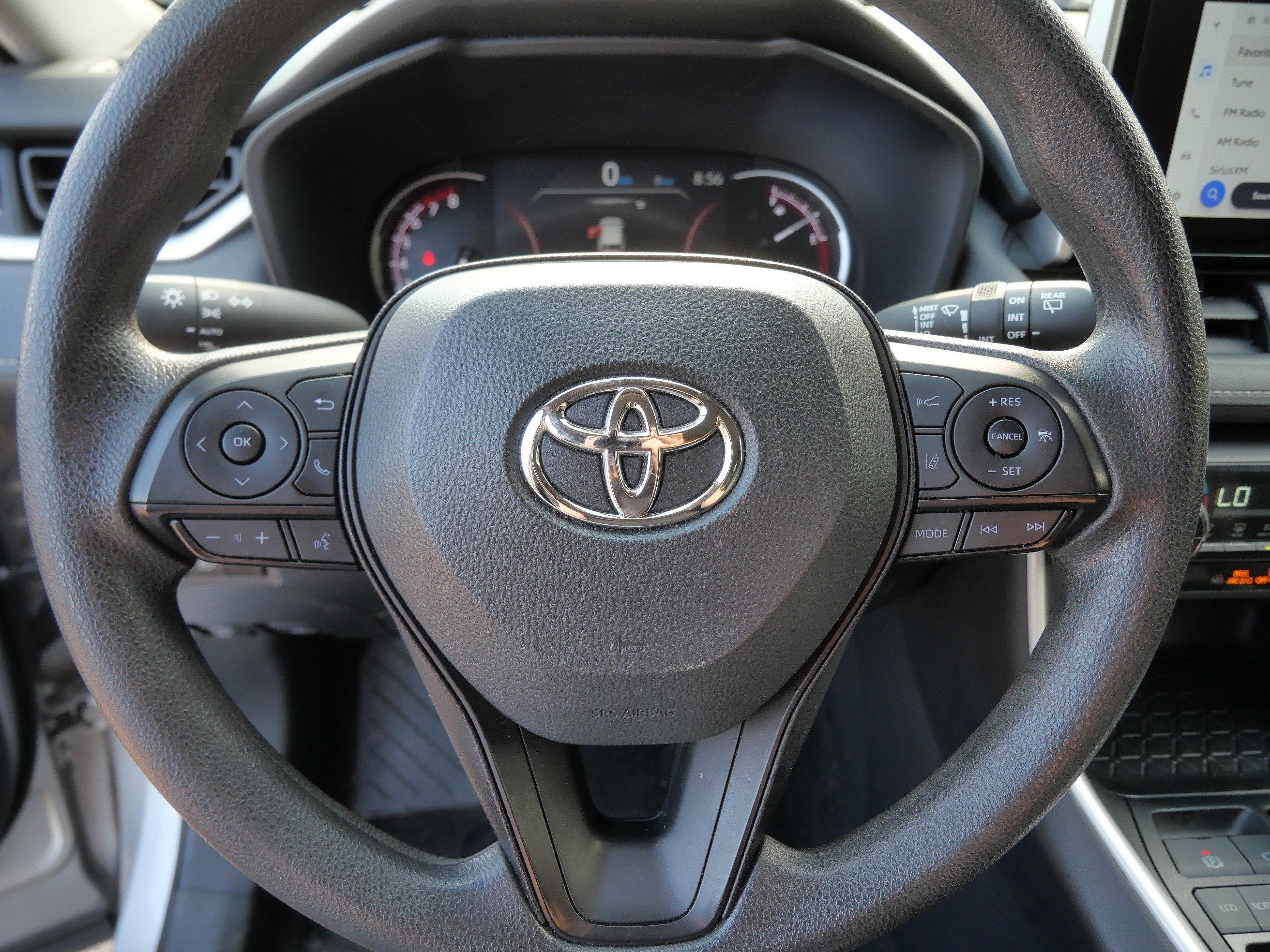 Certified 2024 Toyota RAV4 XLE FWD image 25