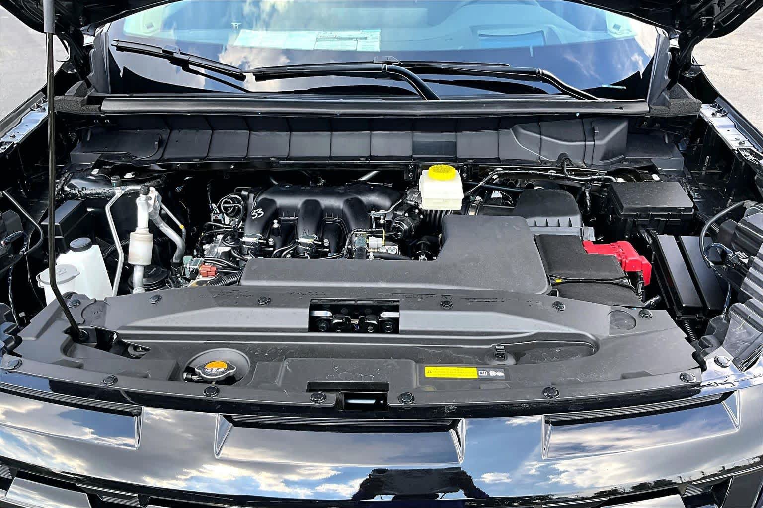New 2026 Nissan Pathfinder Platinum FWD image 16