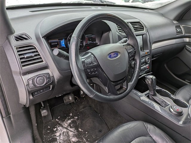 Certified 2018 Ford Explorer XLT w/ Equipment Group 202A image 8
