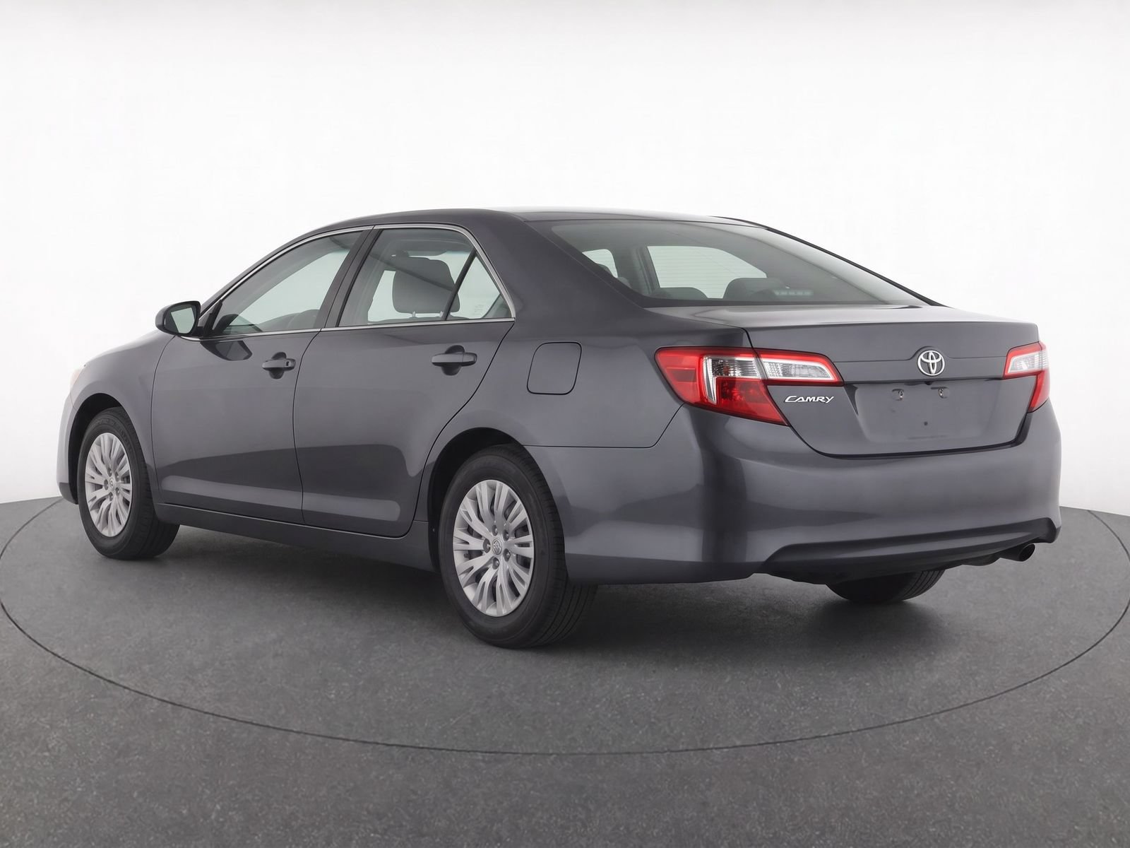 Used 2012 Toyota Camry FWD image 4
