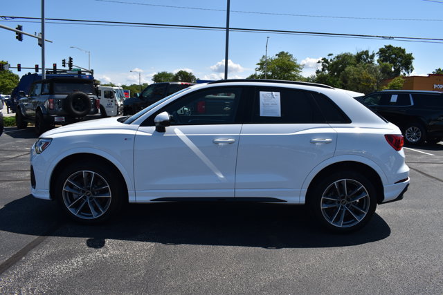 Used 2025 Audi Q3 2.0T Premium w/ Convenience Package AWD/4WD image 4
