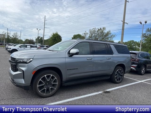 Used 2023 Chevrolet Suburban RST w/ Luxury Package image 1