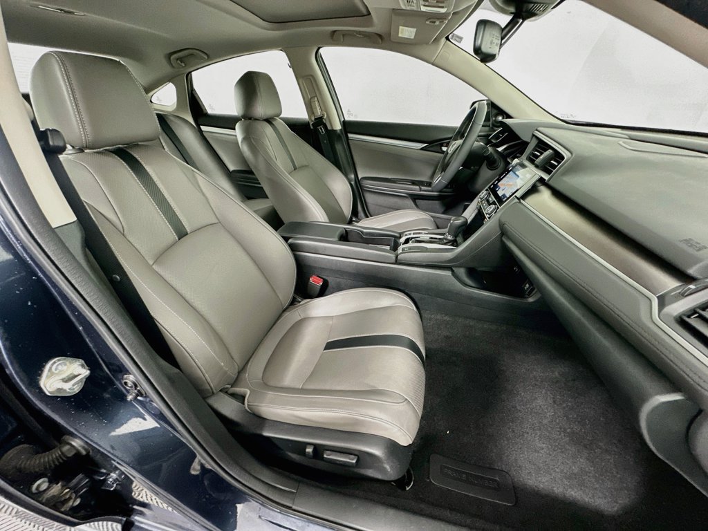 Used 2016 Honda Civic Touring image 28
