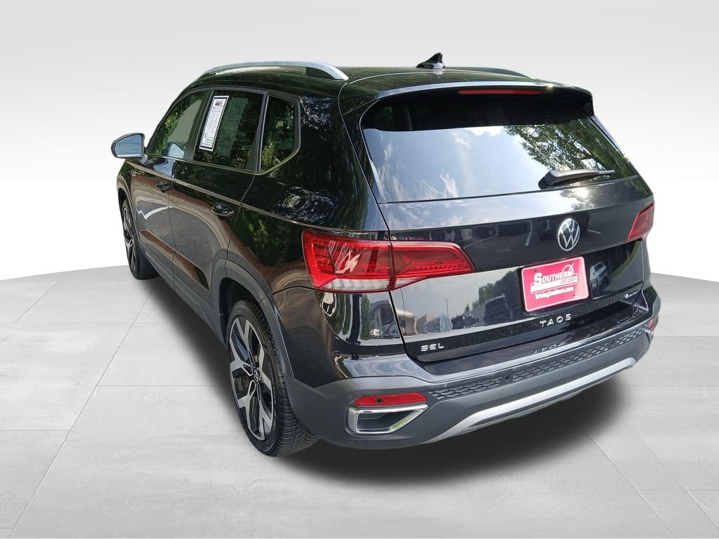 Used 2022 Volkswagen Taos SEL w/ Panoramic Sunroof Package AWD/4WD image 4