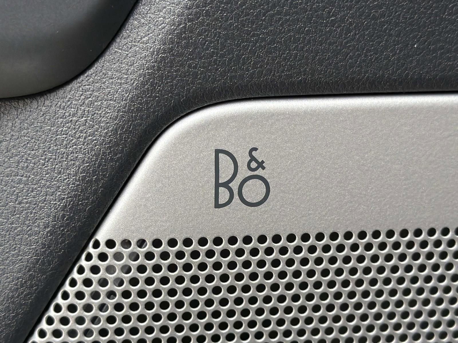 Used 2024 Ford F150 Lariat w/ FX4 Off-Road Package image 19