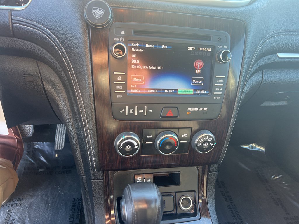 Used 2017 Chevrolet Traverse LT image 16