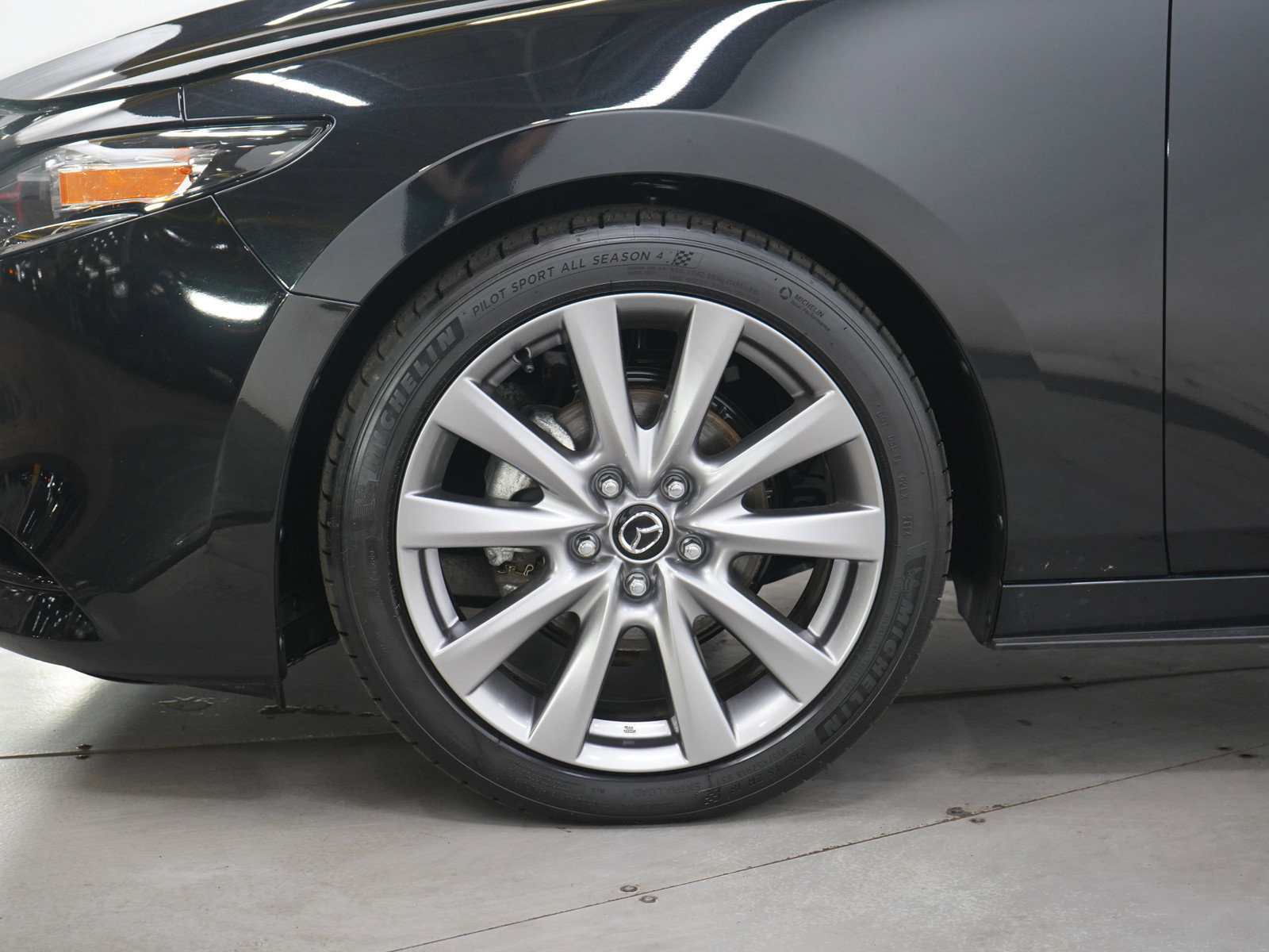 Used 2019 MAZDA MAZDA3 Sedan FWD image 28