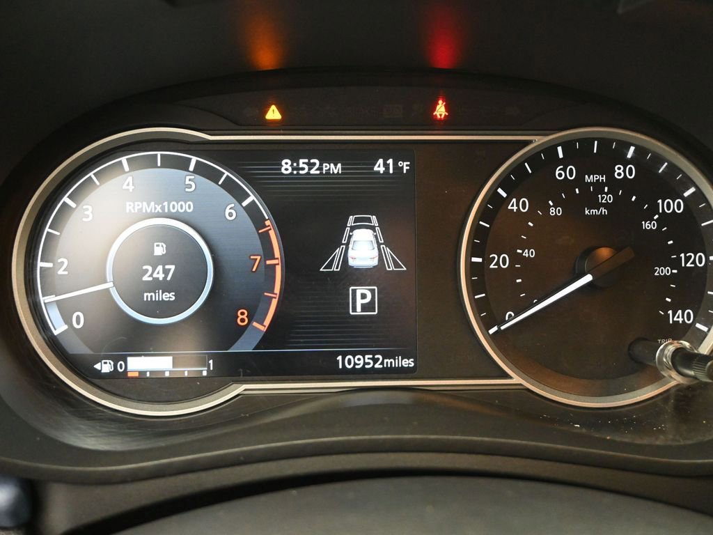 Used 2024 Nissan Versa SV w/ Trunk Package image 17