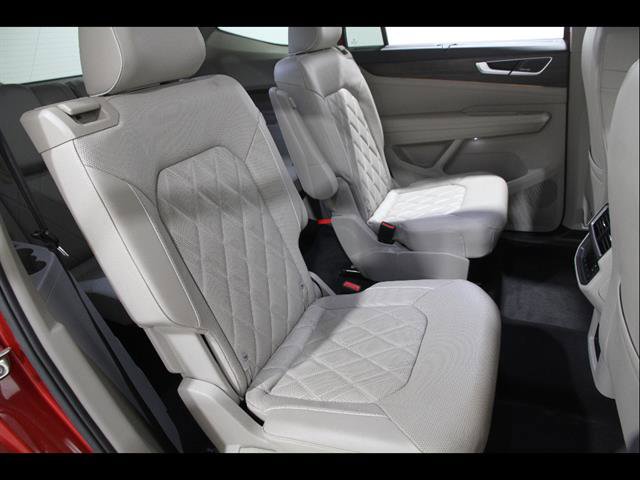 Certified 2024 Volkswagen Atlas SEL Premium R-Line image 20