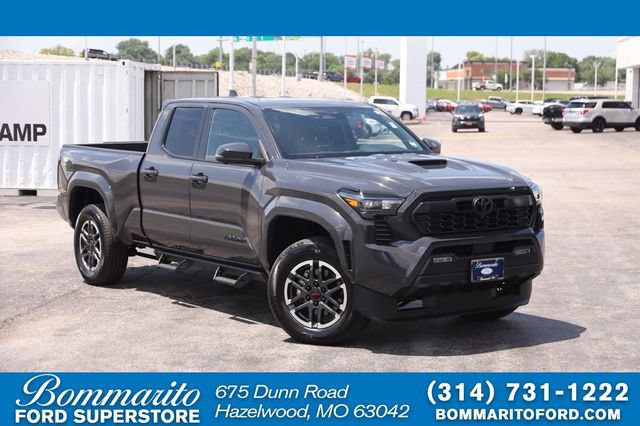 Used 2025 Toyota Tacoma TRD Sport w/ TRD Sport Premium Package AWD/4WD image 1