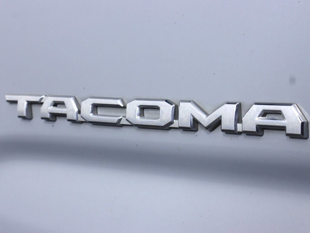 Used 2021 Toyota Tacoma TRD Off-Road image 32