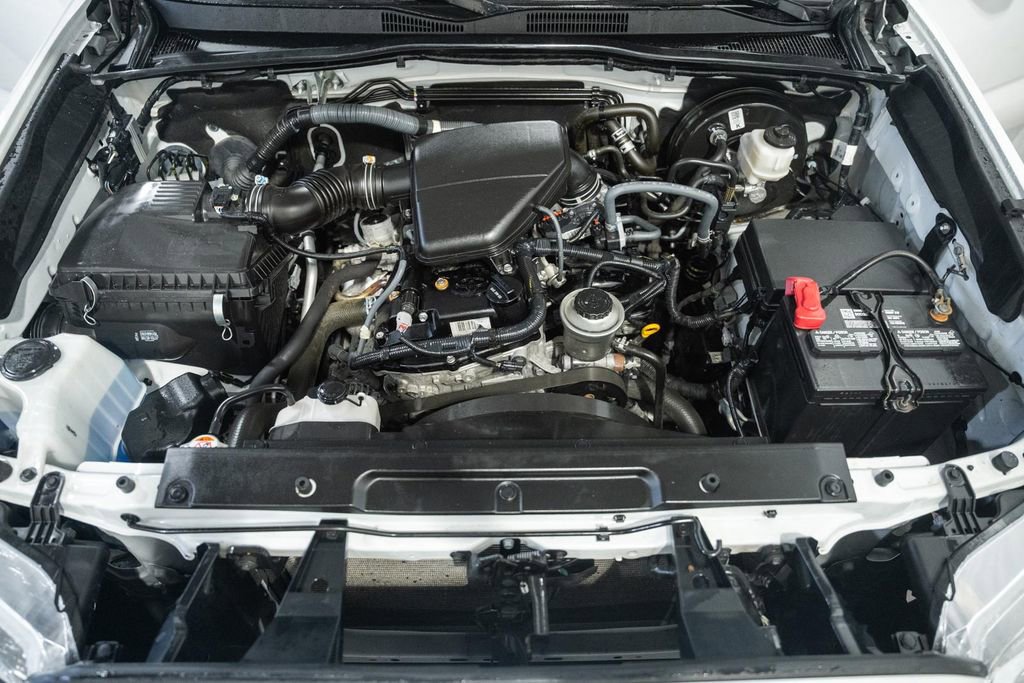 Used 2022 Toyota Tacoma SR w/ SR Convenience Package RWD image 16