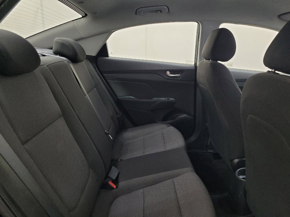 Used 2019 Hyundai Accent SE FWD image 19