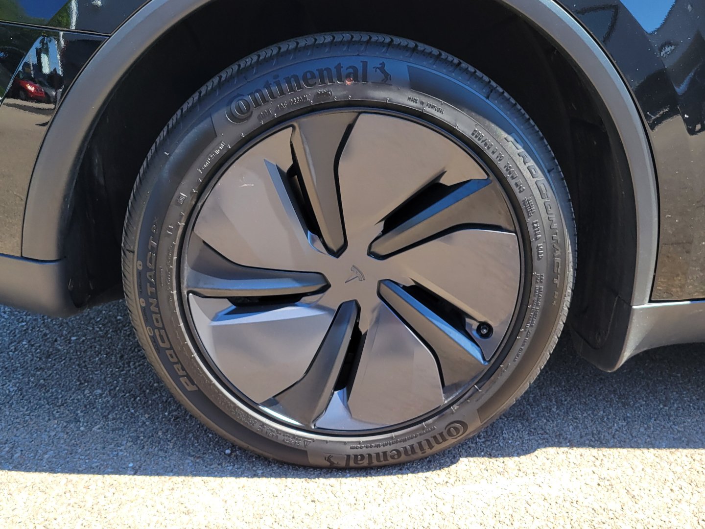 Used 2026 Tesla Model Y AWD image 5