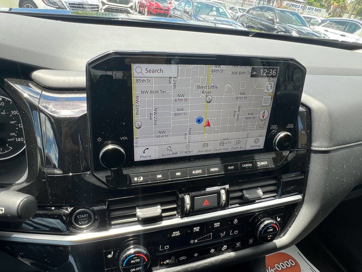 Used 2024 Nissan Pathfinder SL image 15