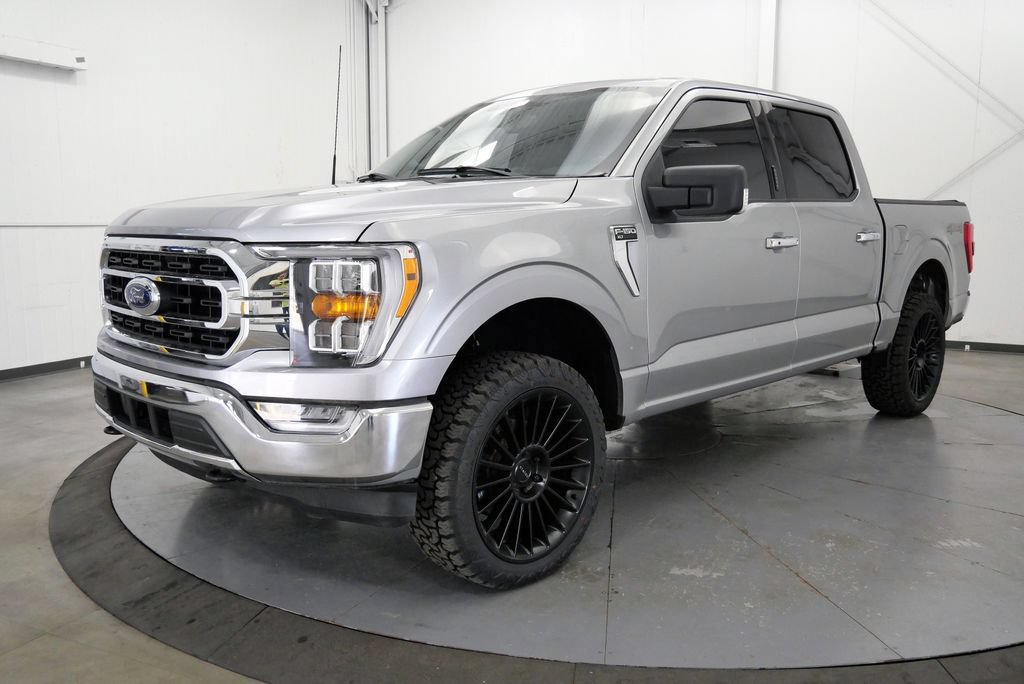 Used 2022 Ford F150 XLT w/ Equipment Group 302A High AWD/4WD image 3