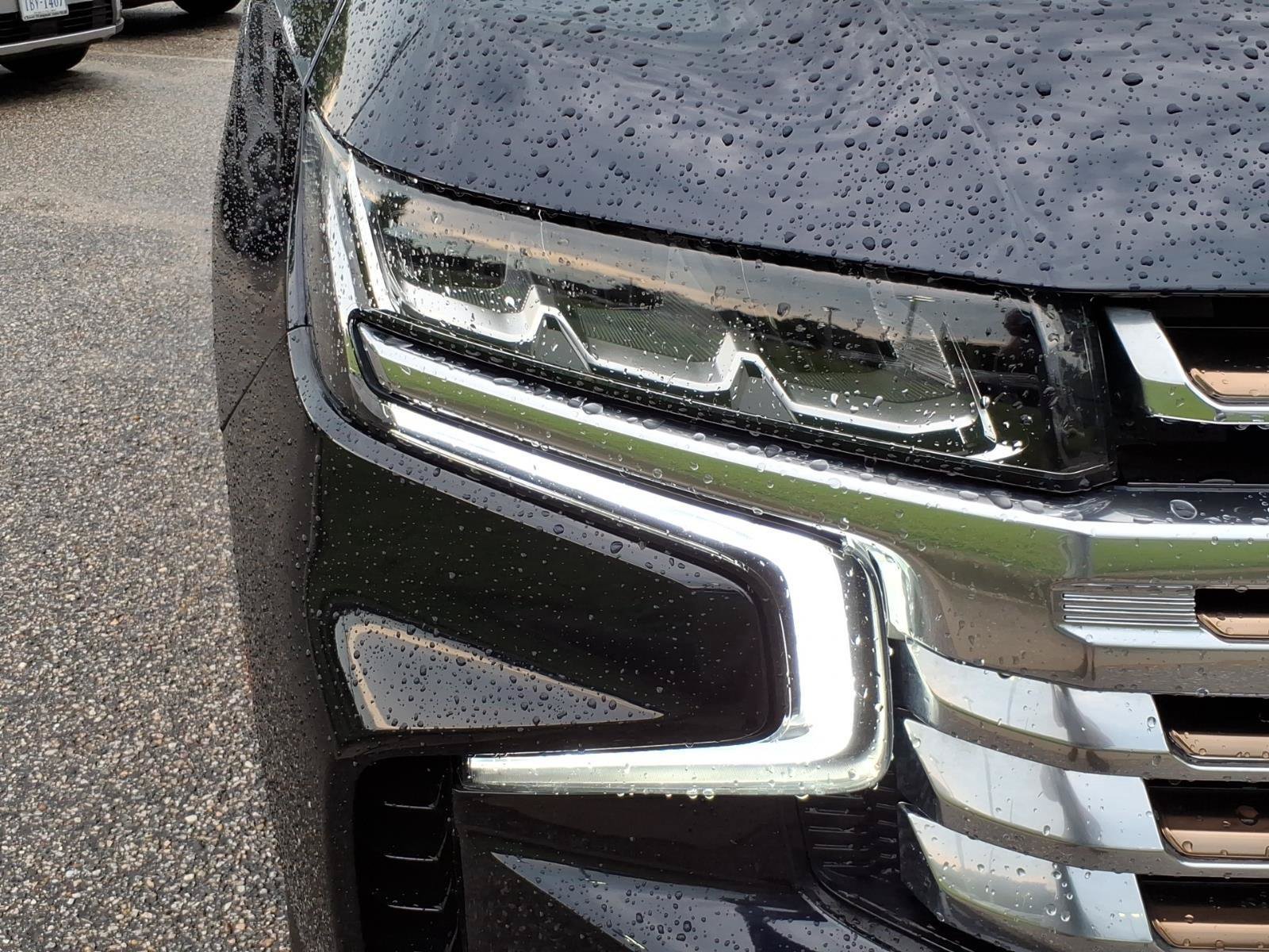 Used 2024 Chevrolet Suburban High Country w/ Advanced Technology Package AWD/4WD image 6