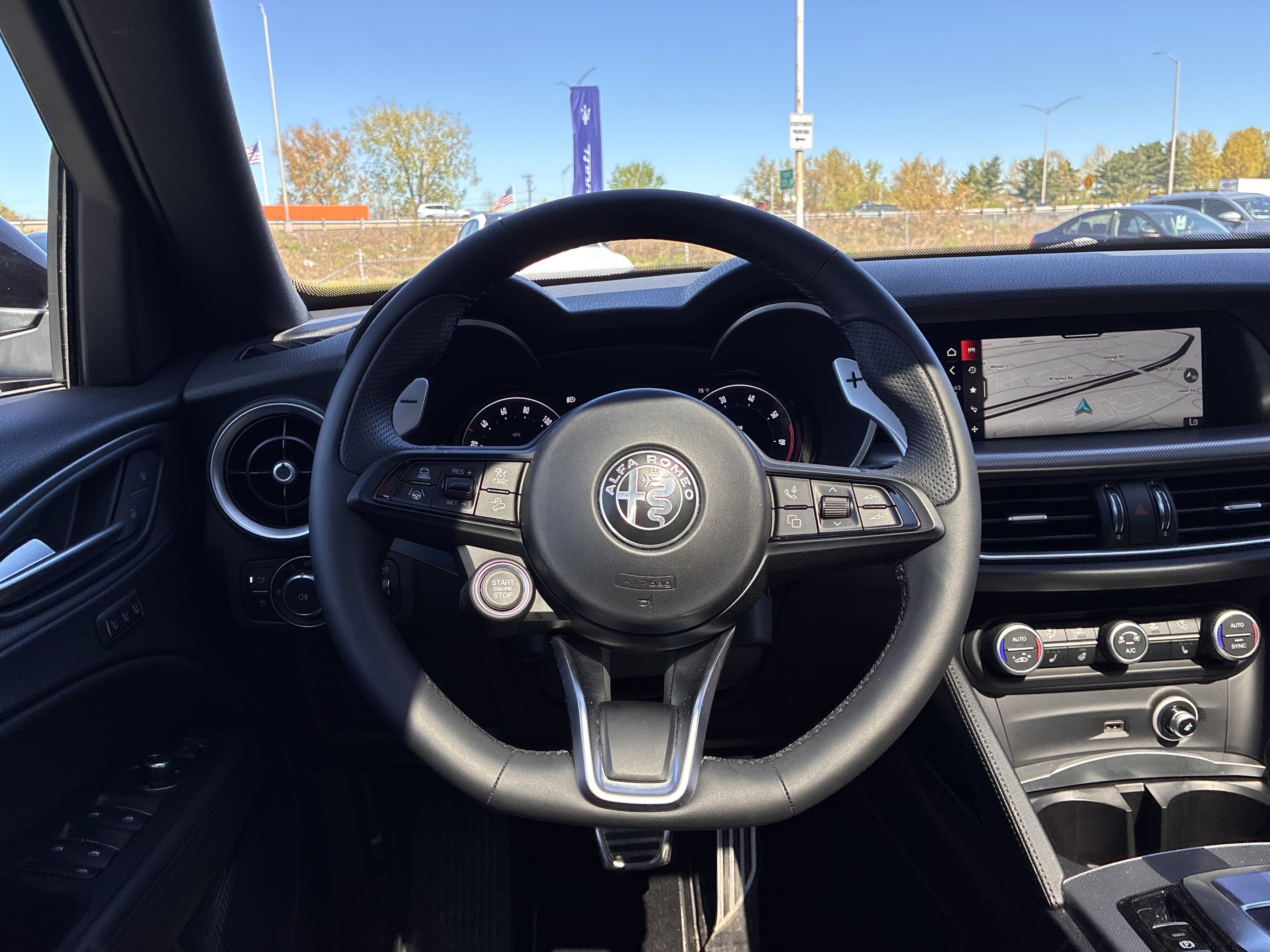 New 2025 Alfa Romeo Stelvio Sprint w/ Convenience Package AWD/4WD image 15