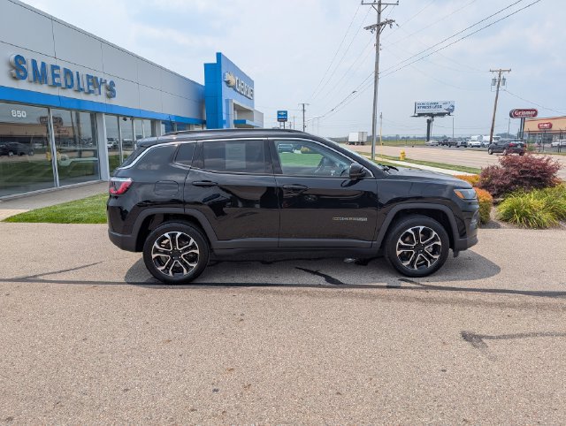 Used 2022 Jeep Compass Limited AWD/4WD image 2
