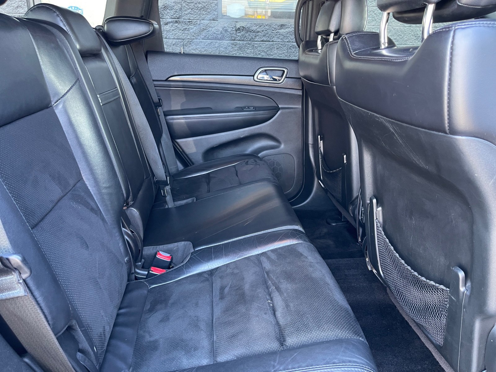 Used 2018 Jeep Grand Cherokee Altitude image 16