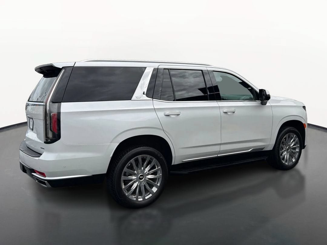 Certified 2021 Cadillac Escalade Premium Luxury AWD/4WD image 5