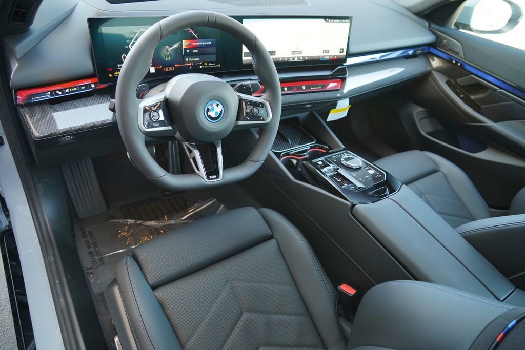 New 2026 BMW 550e xDrive w/ Executive Package AWD/4WD image 14