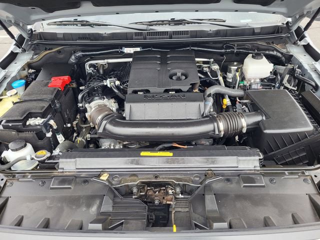 Used 2025 Nissan Frontier PRO-4X w/ Pro Premium Package image 27