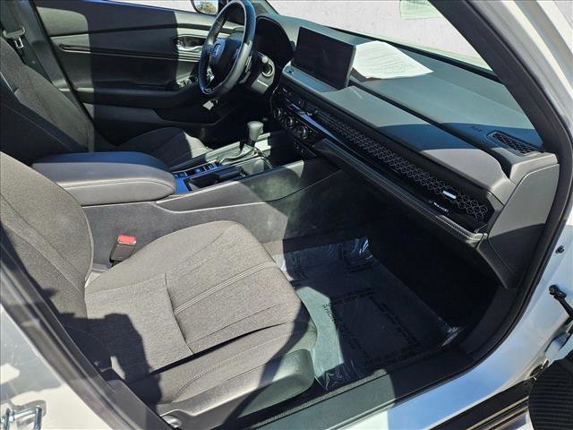 Used 2025 Honda Accord Sport image 19