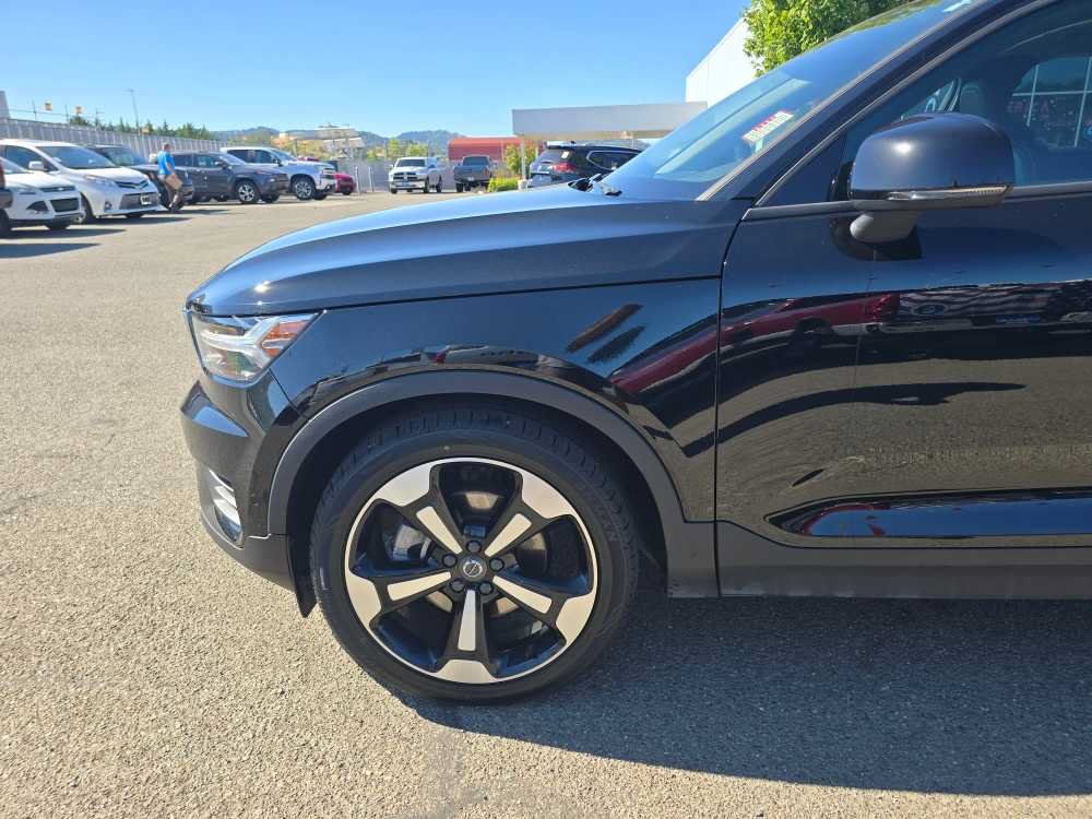 Used 2019 Volvo XC40 T5 Momentum AWD/4WD image 18