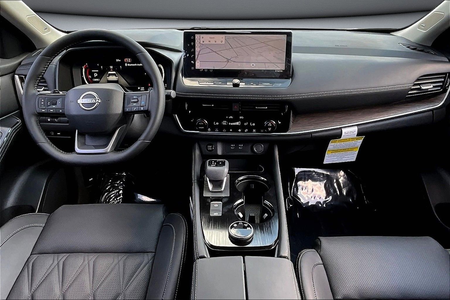 New 2026 Nissan Rogue Platinum image 5