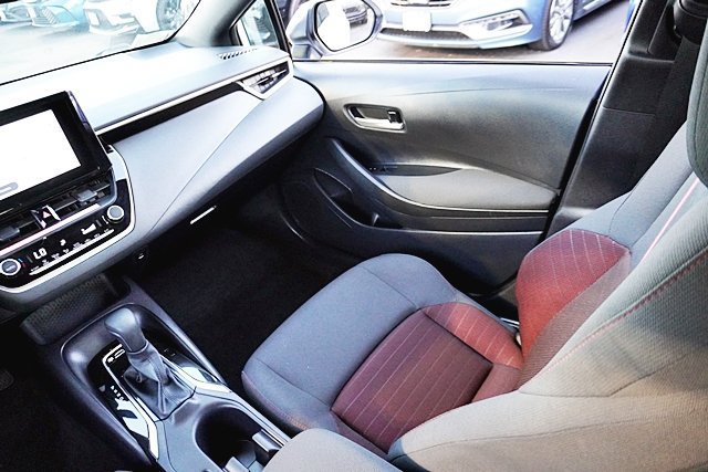 Used 2026 Toyota Corolla SE FWD image 30