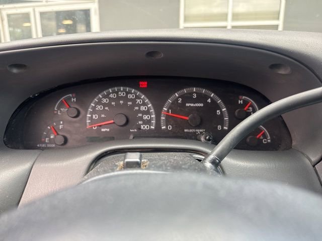 Used 2001 Ford F150 XLT AWD/4WD image 16
