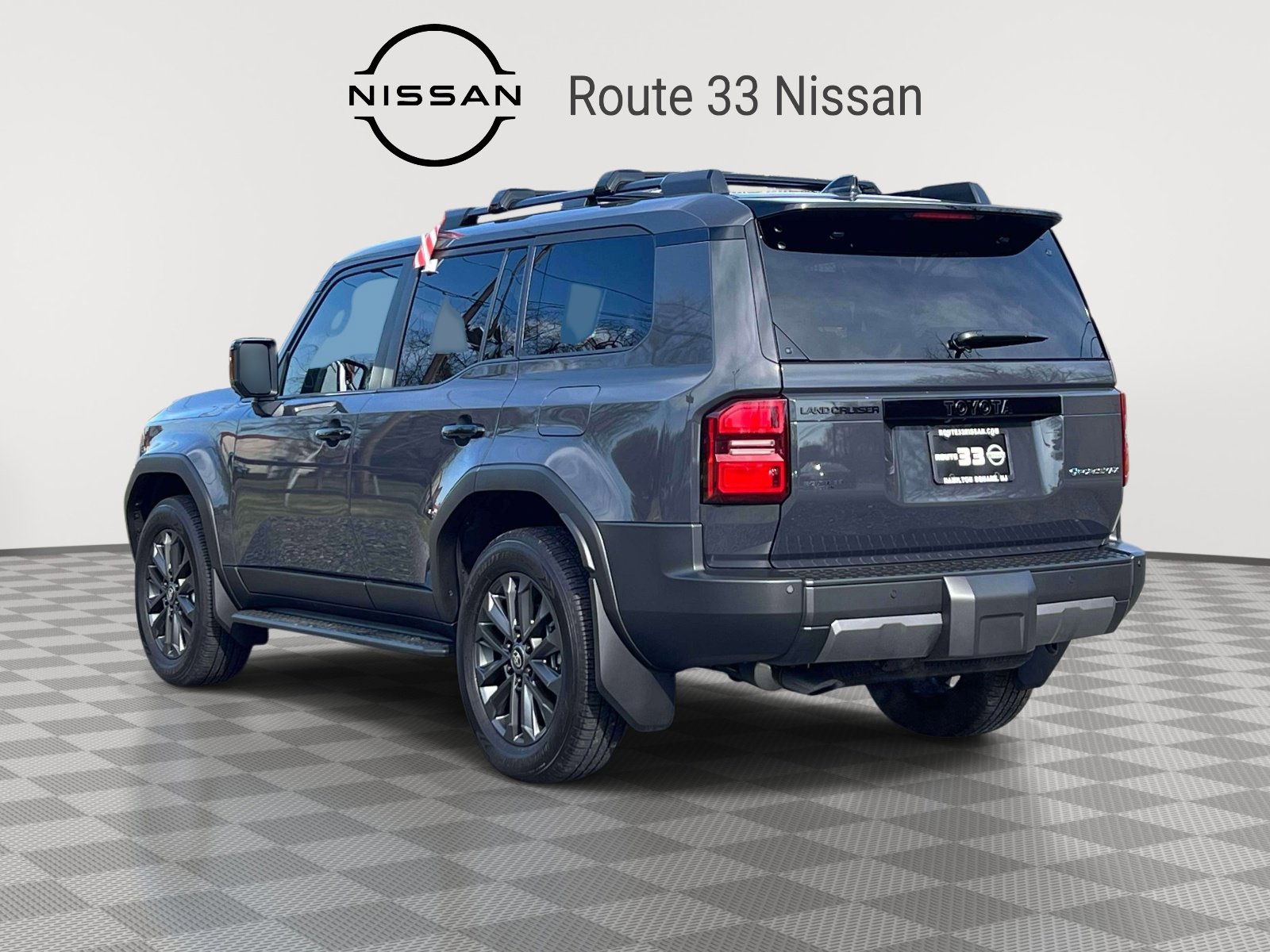 Used 2024 Toyota Land Cruiser image 3