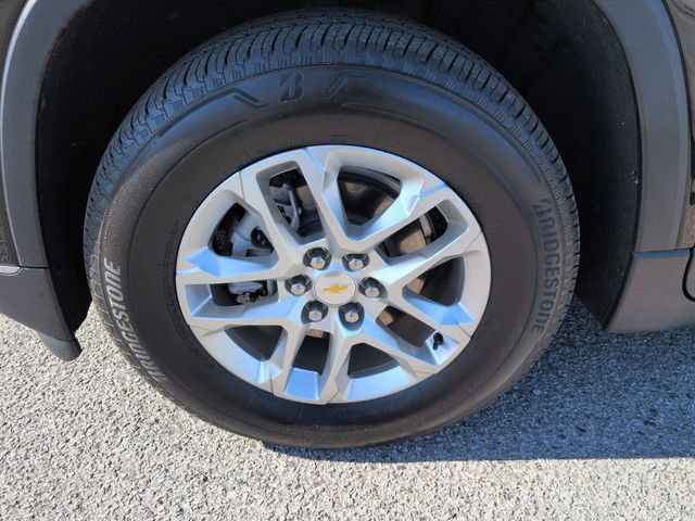 Used 2021 Chevrolet Traverse LT image 10