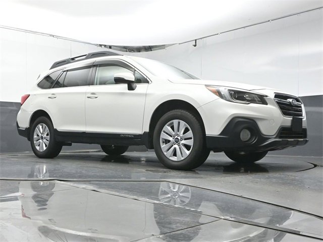 Used 2018 Subaru Outback 2.5i Premium image 40